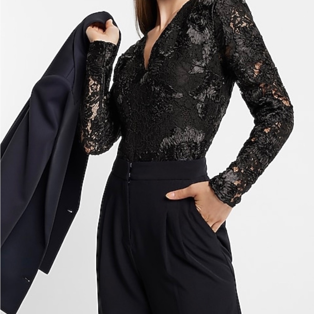Woman express black Lace Embroidered V-neck Long sleeve thong bodysuit small - Picture 3 of 5